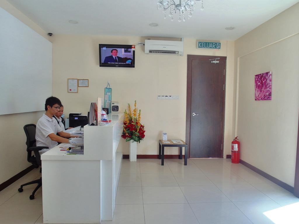 Transit Hotel Labuan Extérieur photo