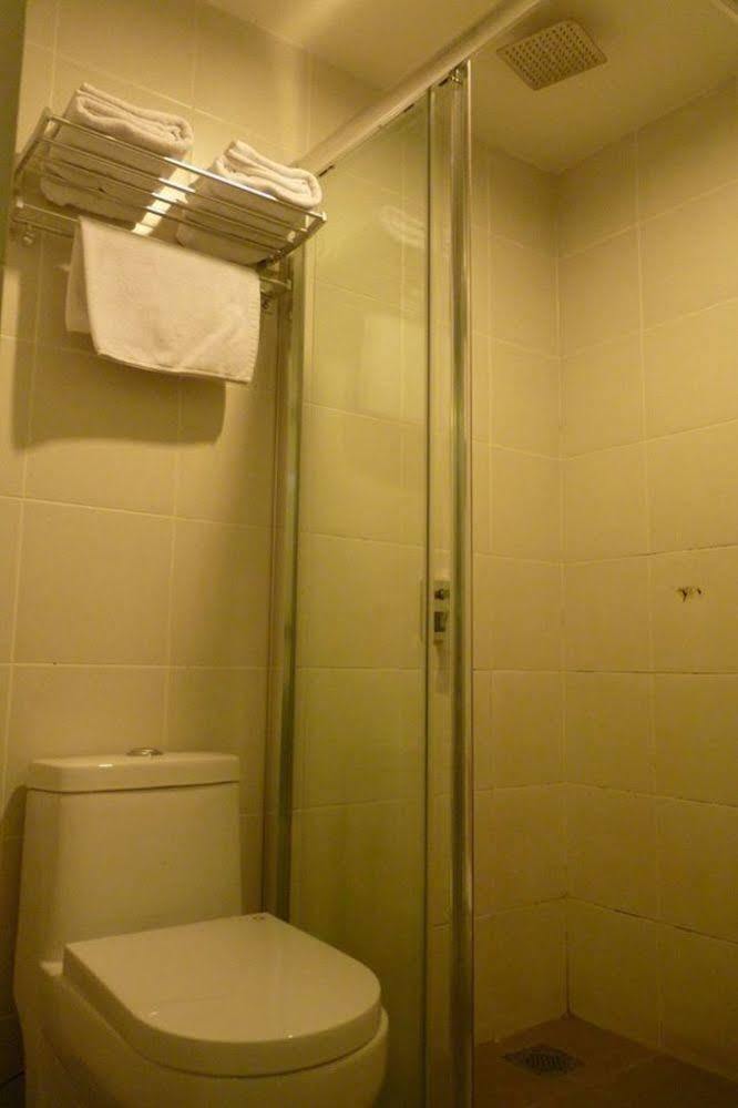 Transit Hotel Labuan Extérieur photo